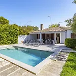 Villa Julieta 454